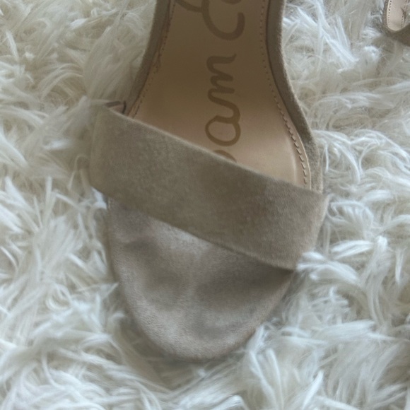 Sam Edelman neutral nude faux suede block heel ankle strap size 8 M - Picture 4 of 9